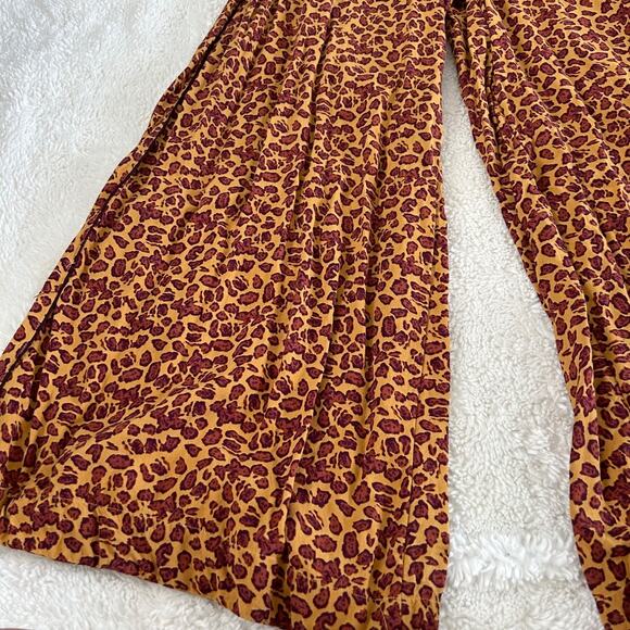 Free People Bennie Leopard Print Button Fly Wide Leg Pants Sz 4 Boho Indie Art - Picture 5 of 10